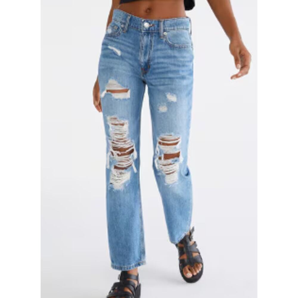Aeropostale high-rise mom jeans with heavy distressing size 6